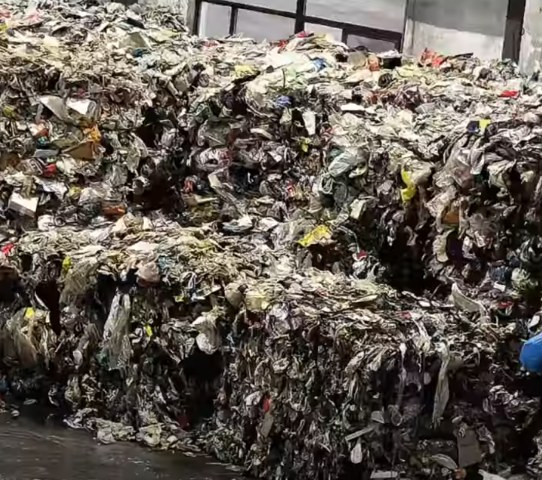 弓葉科技在海外混合生活垃圾分揀中心