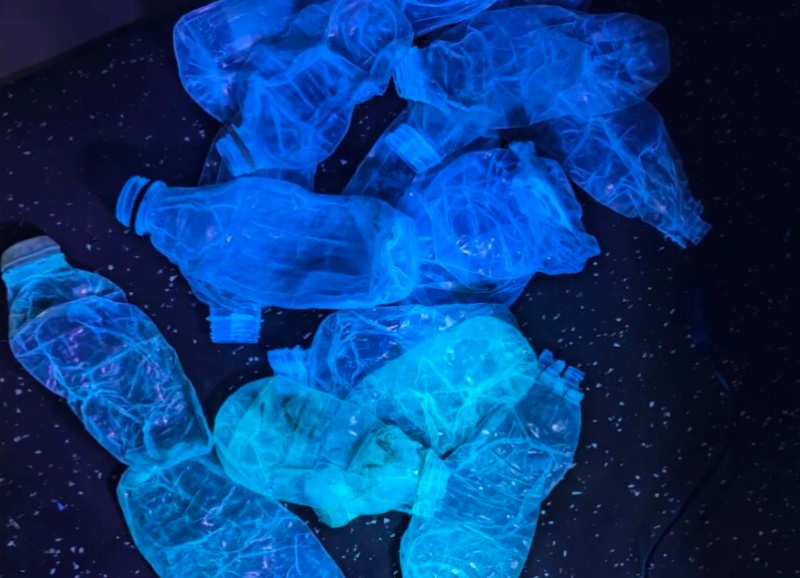 阻隔瓶分選準確率≥98%：弓葉行業首創阻隔熒光老化三維光選機